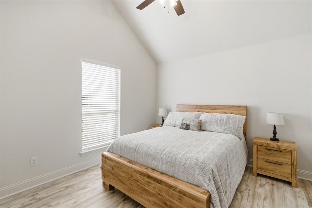 Bulldog Xing Ph 3 - Residential