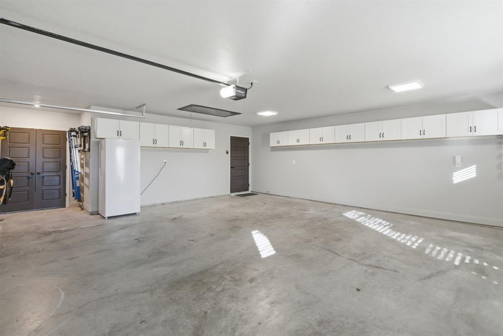 Bulldog Xing Ph 3 - Residential