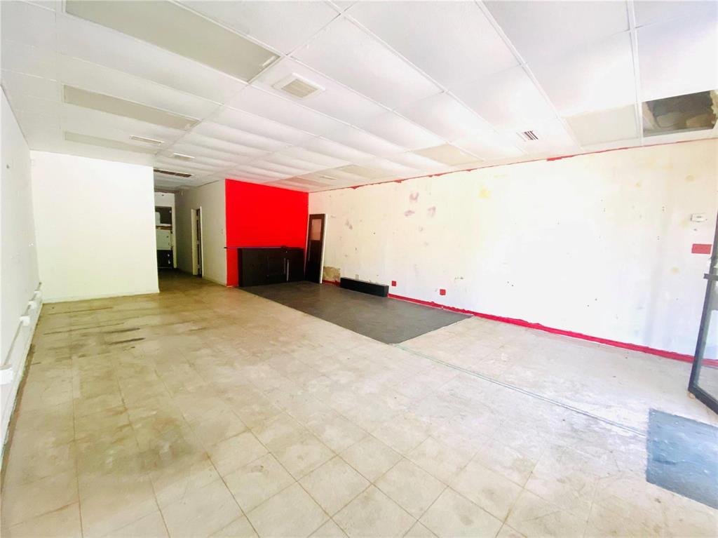 Oaks the Arlington - Commercial Sale