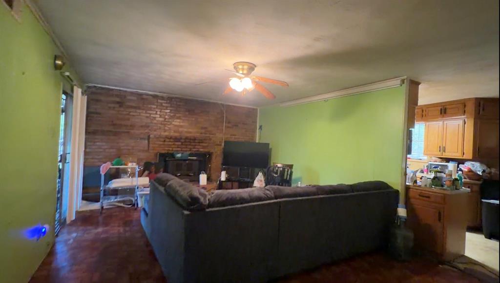 8591 Sweetwater Drive