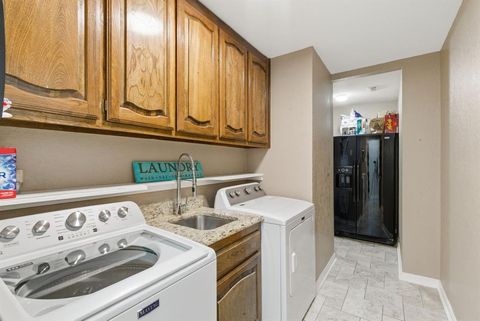 Tiny photo for 509 Queensway Road, Willow Park, TX 76087 (MLS # 21140962)