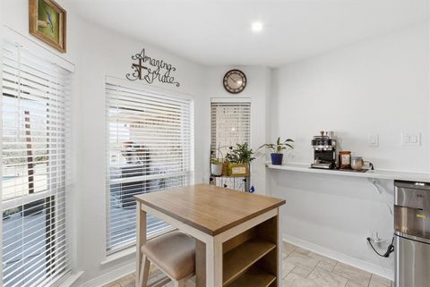 Tiny photo for 509 Queensway Road, Willow Park, TX 76087 (MLS # 21140962)