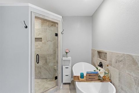 Tiny photo for 509 Queensway Road, Willow Park, TX 76087 (MLS # 21140962)