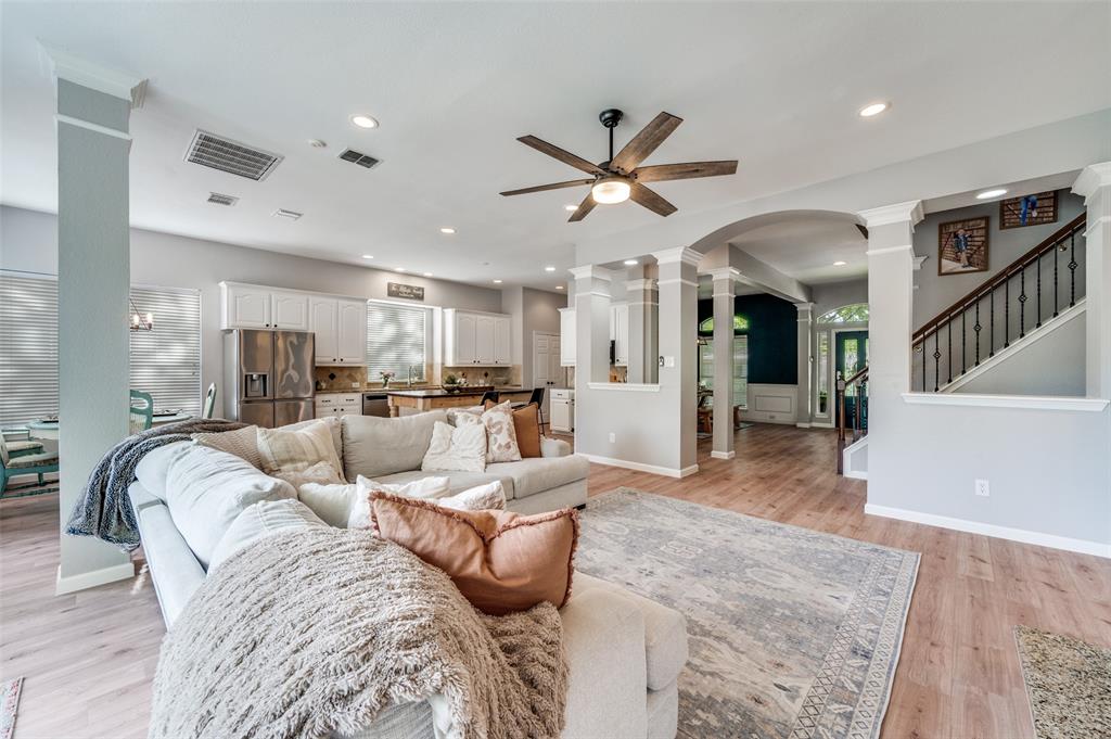 628 Creek View Drive