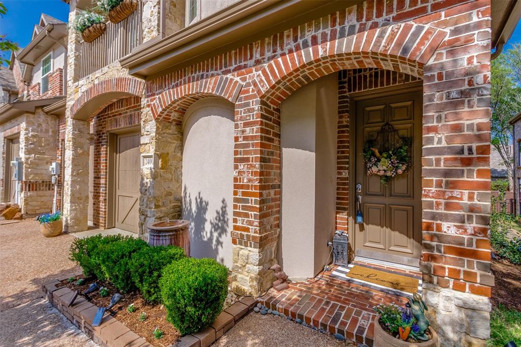 2400 Greymoore Drive