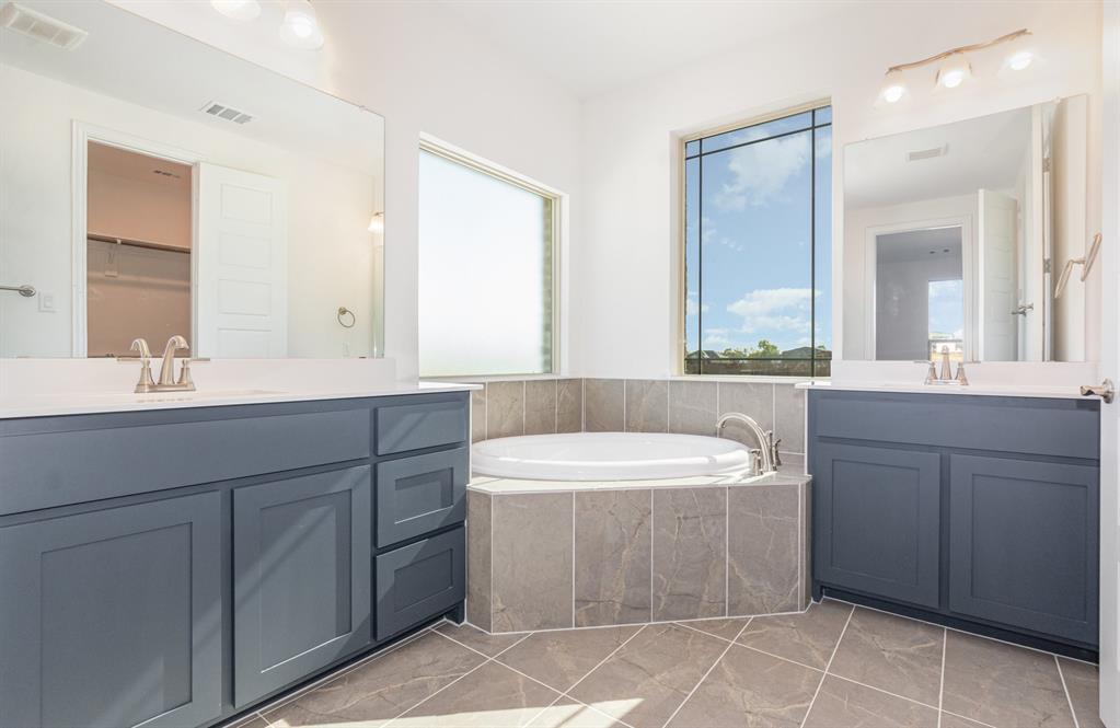 Stonehenge II - Residential