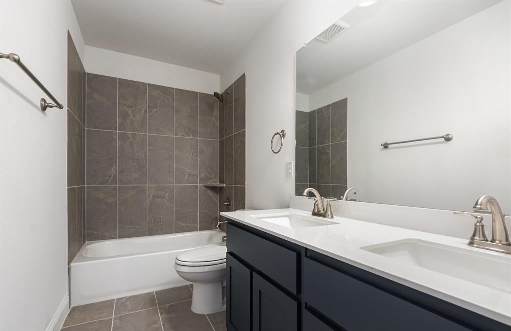 Stonehenge II - Residential