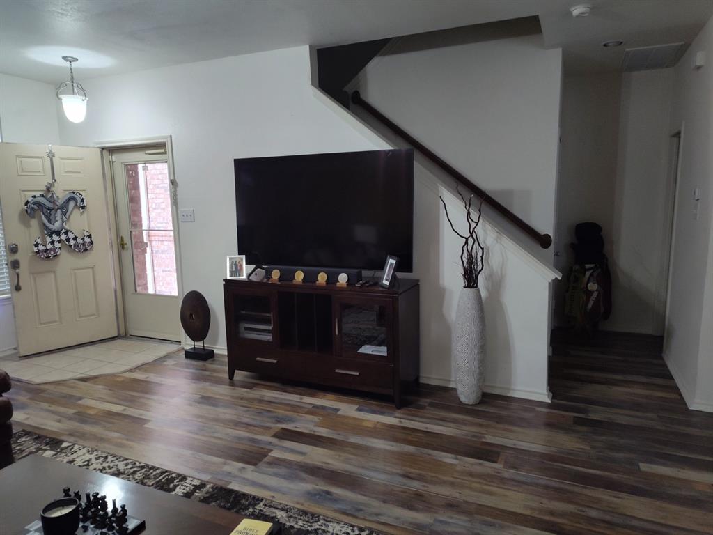 Lakewood Phase 3 - Residential Lease