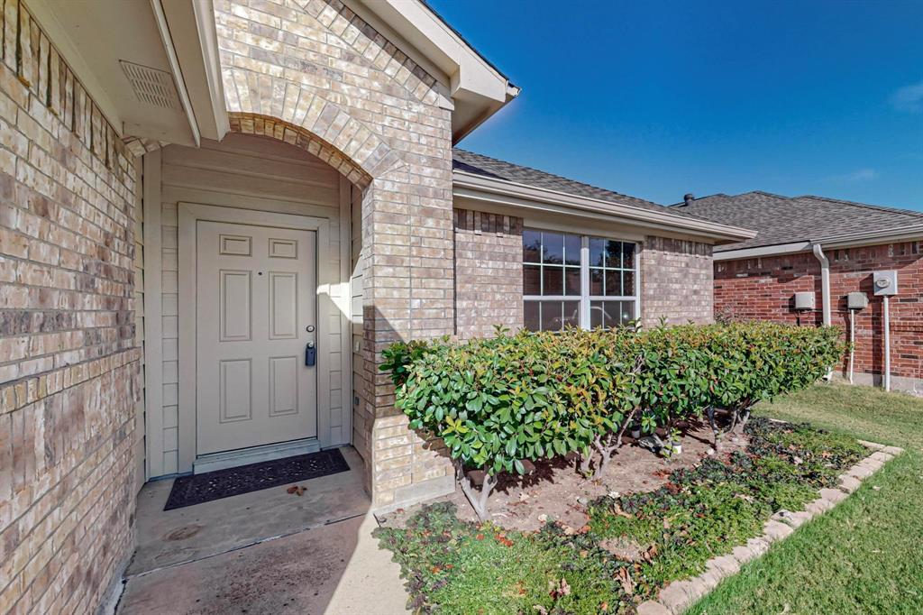 Photo of 11501 Lauren Way, Fort Worth, TX 76244 (MLS # 21301729)