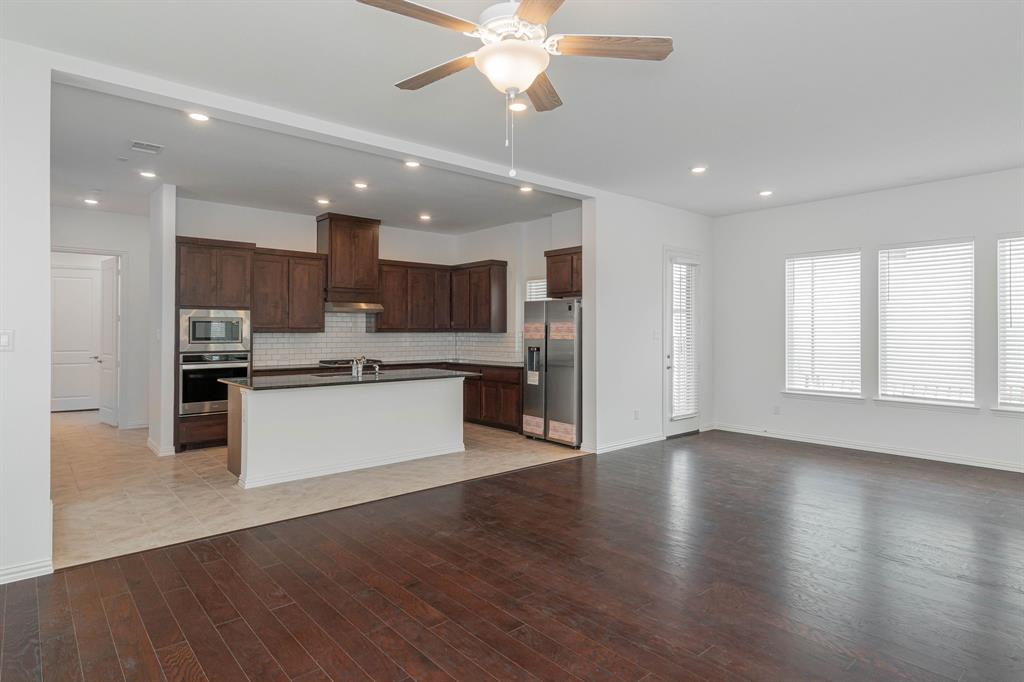 SOUTHERN HILLS AT CRAIG RANCH PHASE 1 - Residential Lease