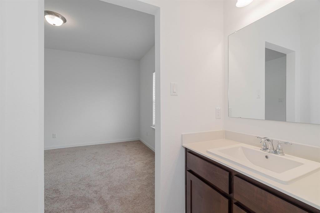 SOUTHERN HILLS AT CRAIG RANCH PHASE 1 - Residential Lease