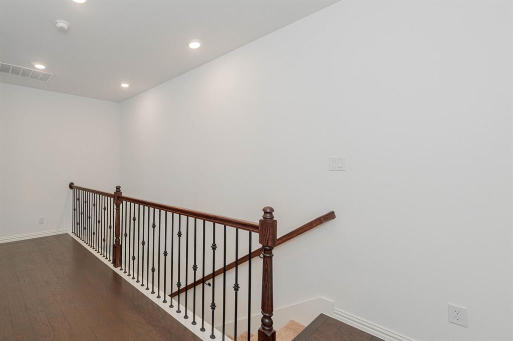 SOUTHERN HILLS AT CRAIG RANCH PHASE 1 - Residential Lease