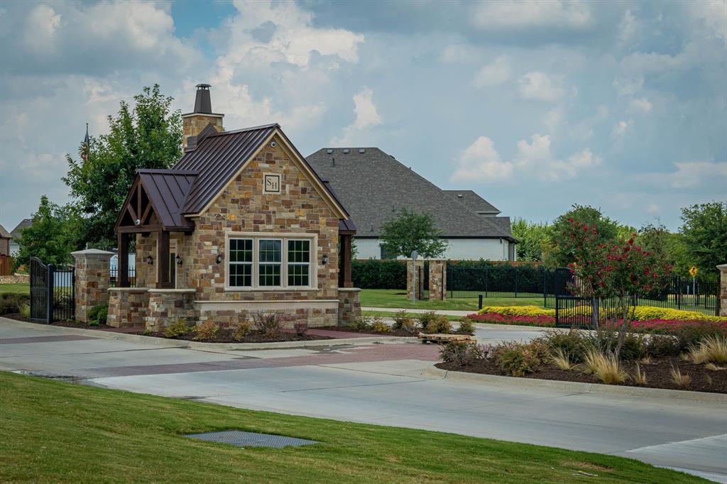 SOUTHERN HILLS AT CRAIG RANCH PHASE 1 - Residential Lease