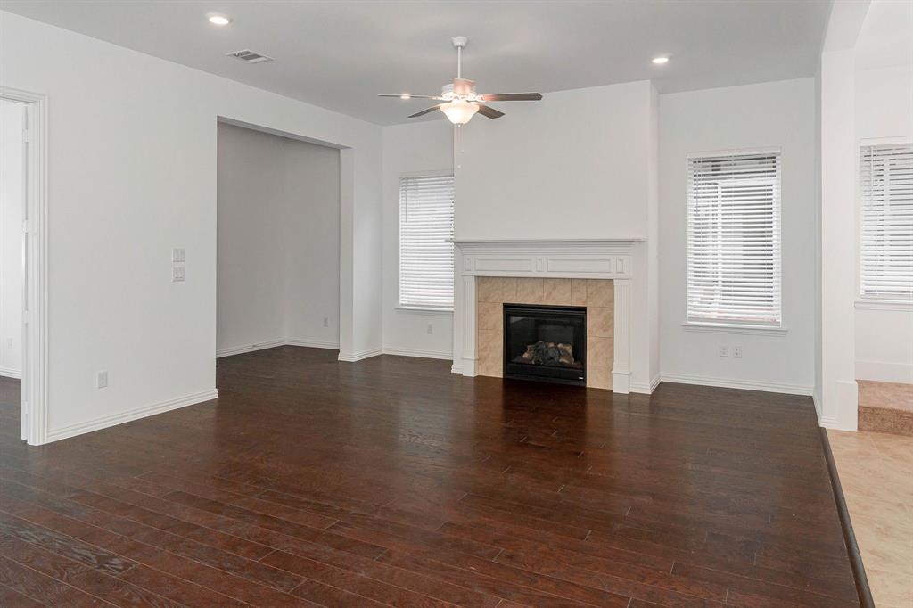 SOUTHERN HILLS AT CRAIG RANCH PHASE 1 - Residential Lease