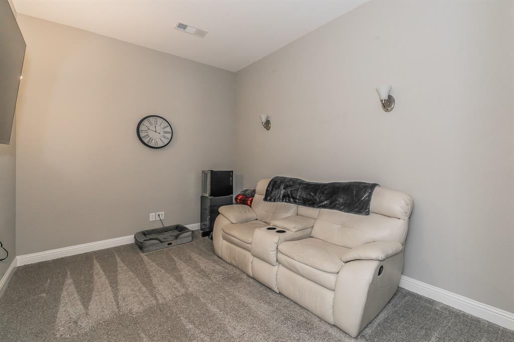 Seventeen Lakes Add - Residential Lease