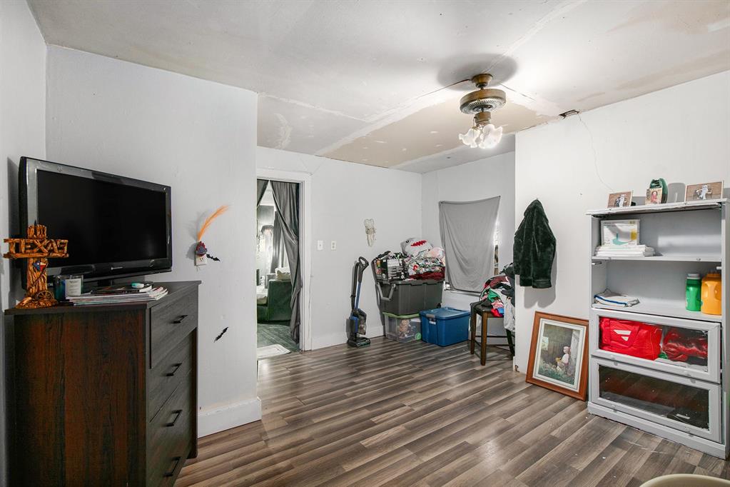 J Hanley - Residential