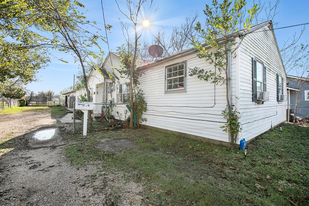 J Hanley - Residential