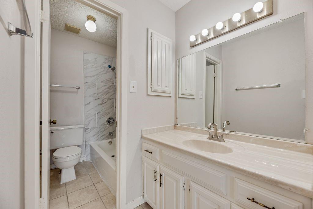 Richardson Crossing Condo - Residential