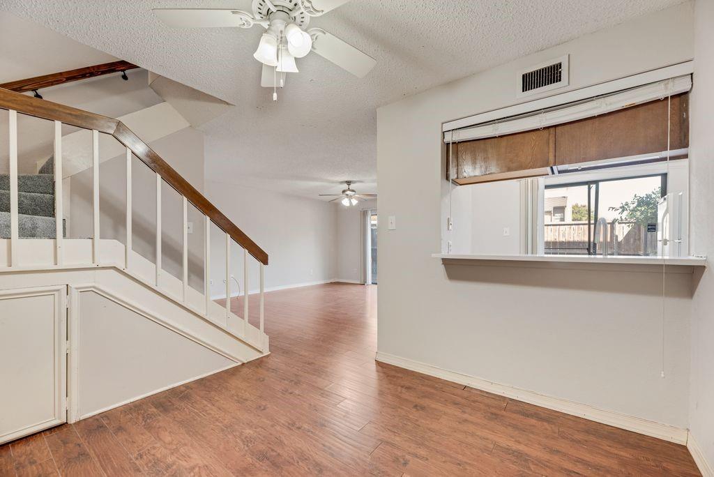 Richardson Crossing Condo - Residential