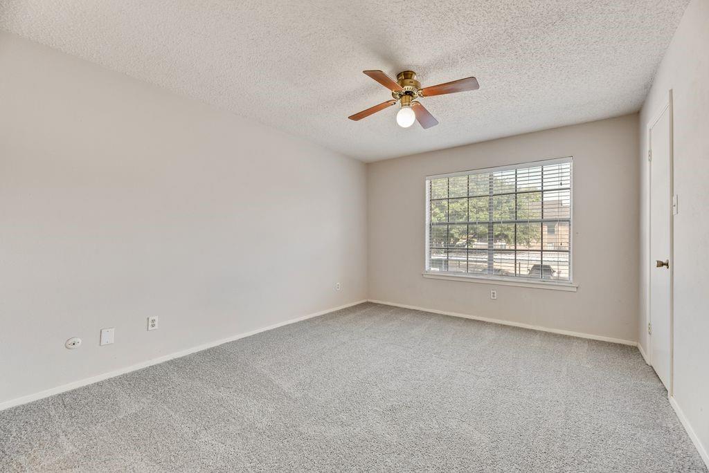 Richardson Crossing Condo - Residential