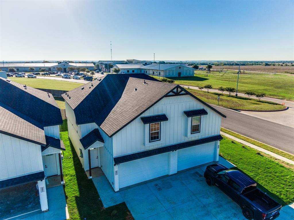 Zebra Plaza - Residential Lease