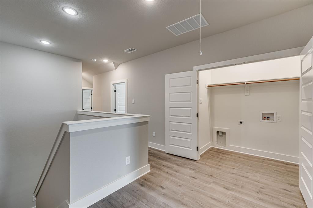 Zebra Plaza - Residential Lease