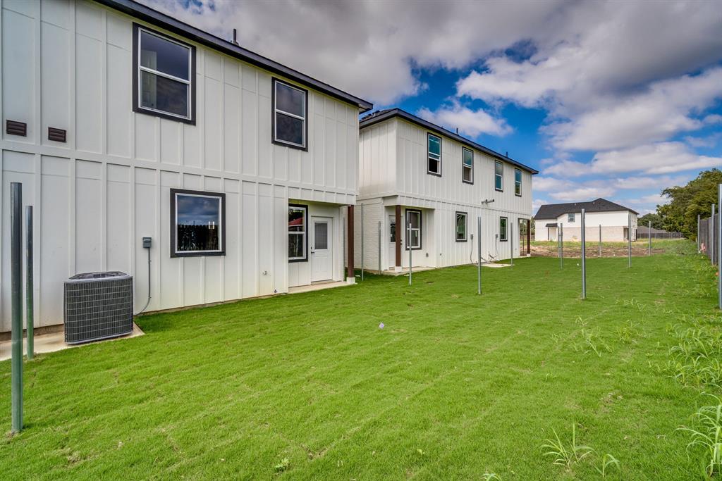 Zebra Plaza - Residential Lease