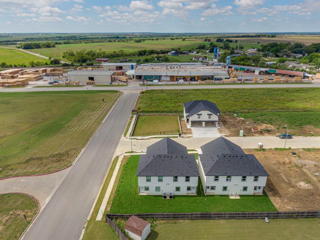 Zebra Plaza - Residential Lease