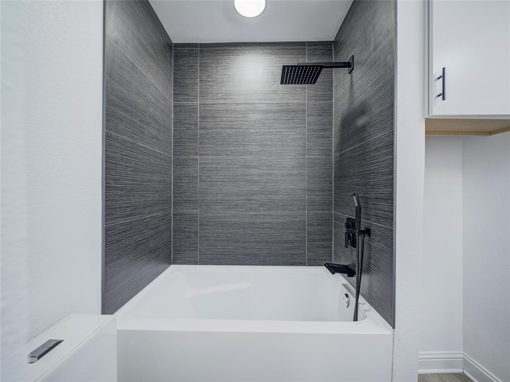 COUNTRY CLUB ESTATES 2 - Residential