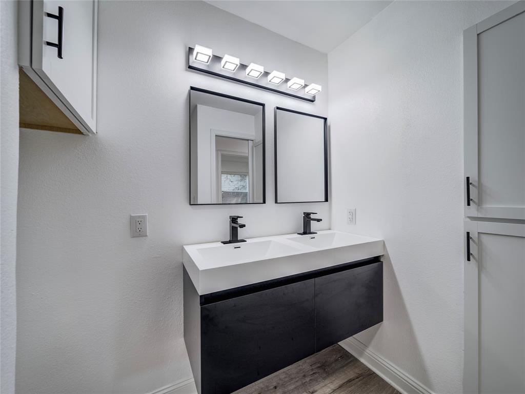 COUNTRY CLUB ESTATES 2 - Residential