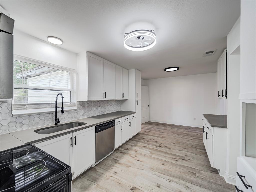 COUNTRY CLUB ESTATES 2 - Residential