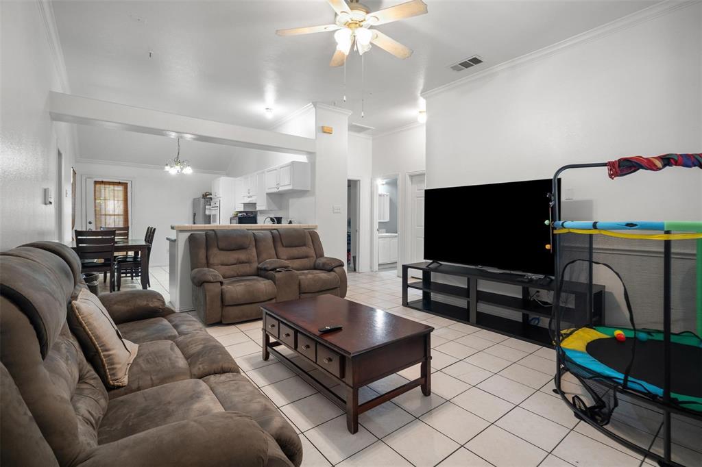 1724 Willow Hollow Drive
