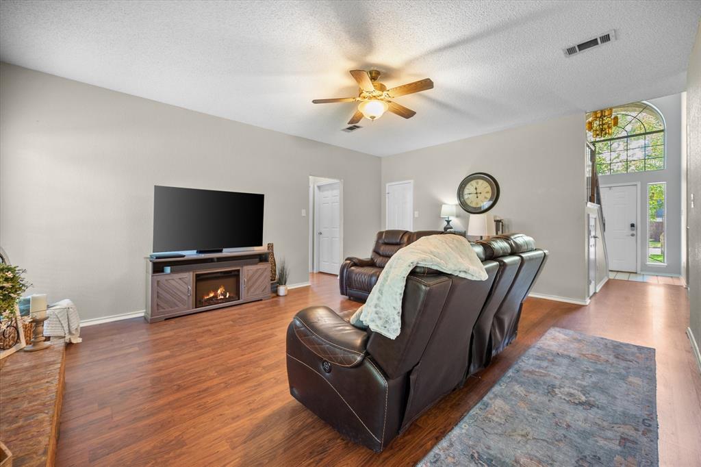 3804 Schoolside Court