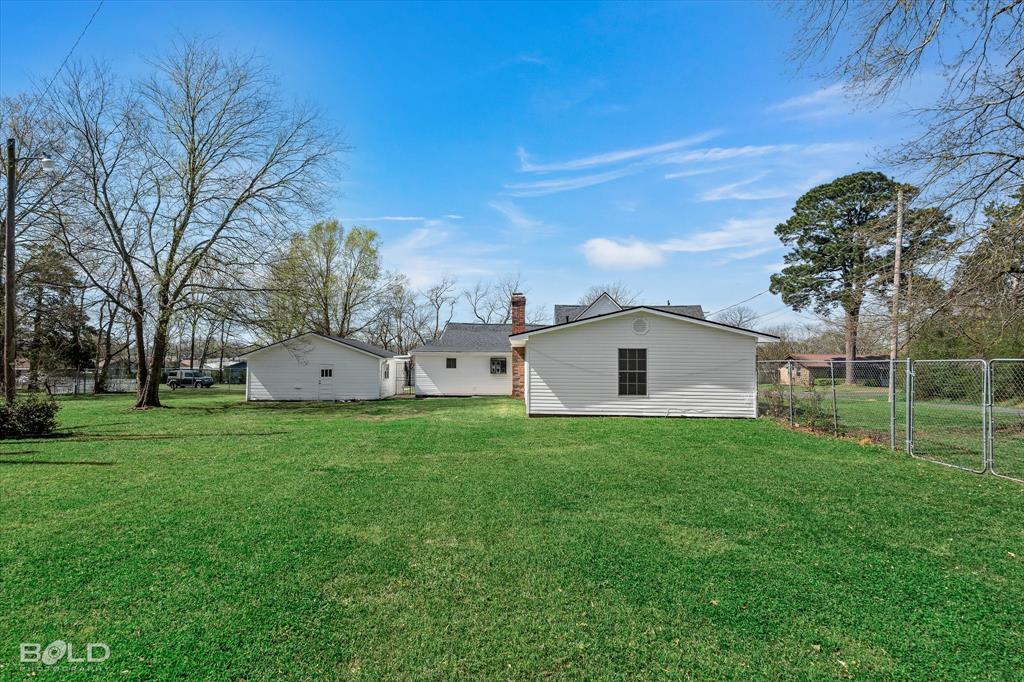 Shreveport, Louisiana 71107, United States, 4 Bedrooms Bedrooms, ,4 BathroomsBathrooms,Residential,Active,95741