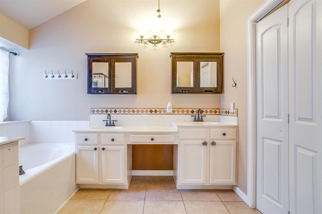 Lakewood Ph Mt Valley 01 Country - Residential