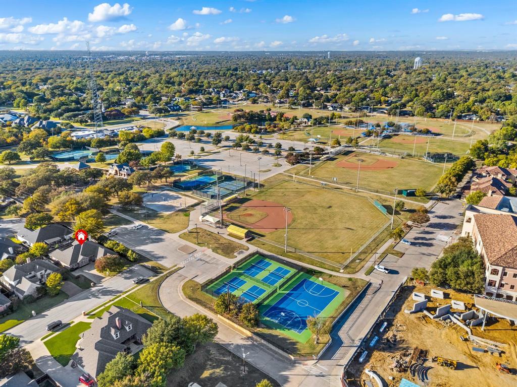 Crossing At Colleyville - Residential