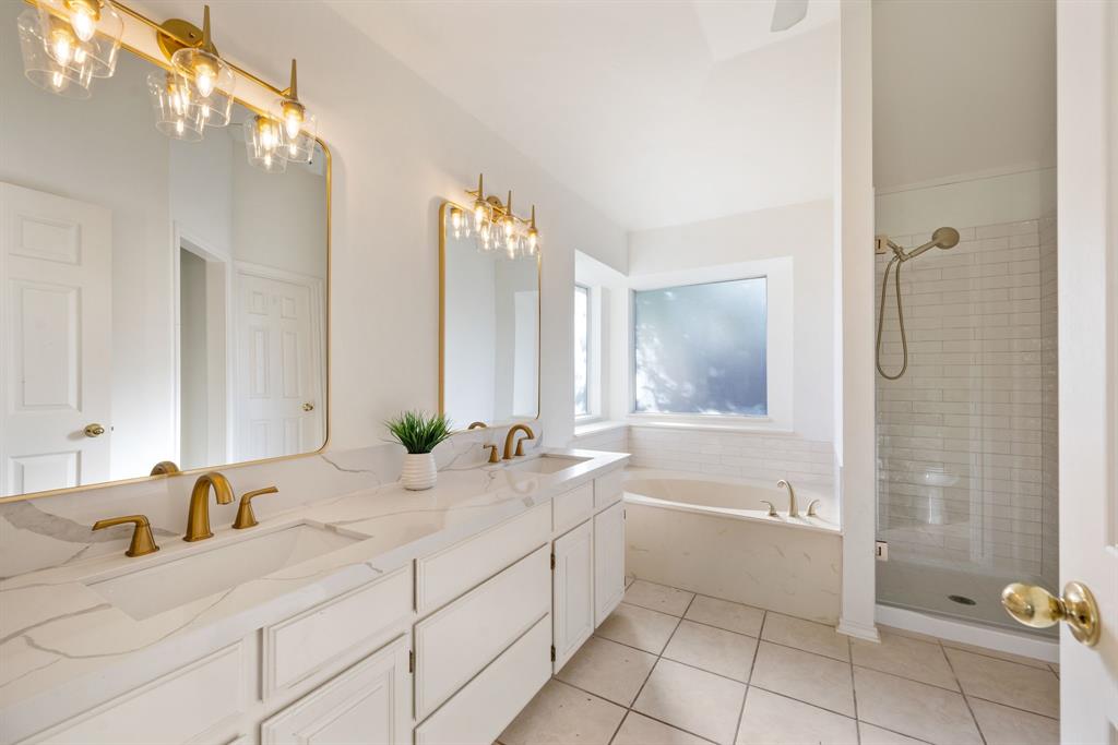 Crossing At Colleyville - Residential