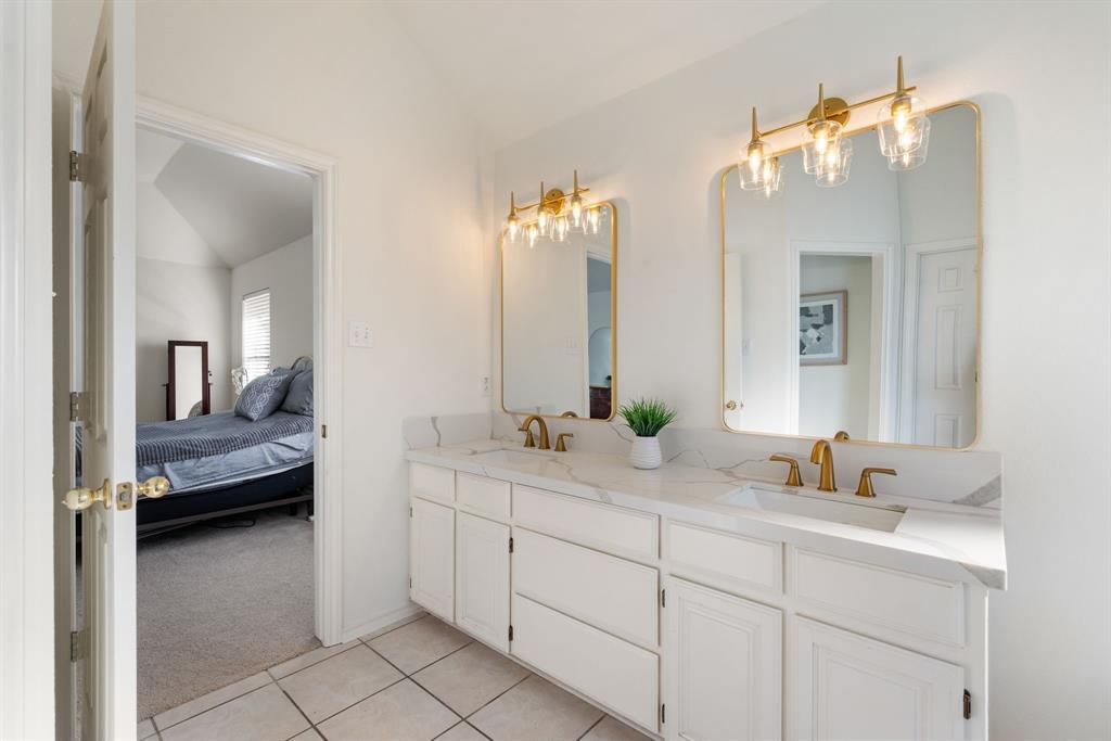 Crossing At Colleyville - Residential