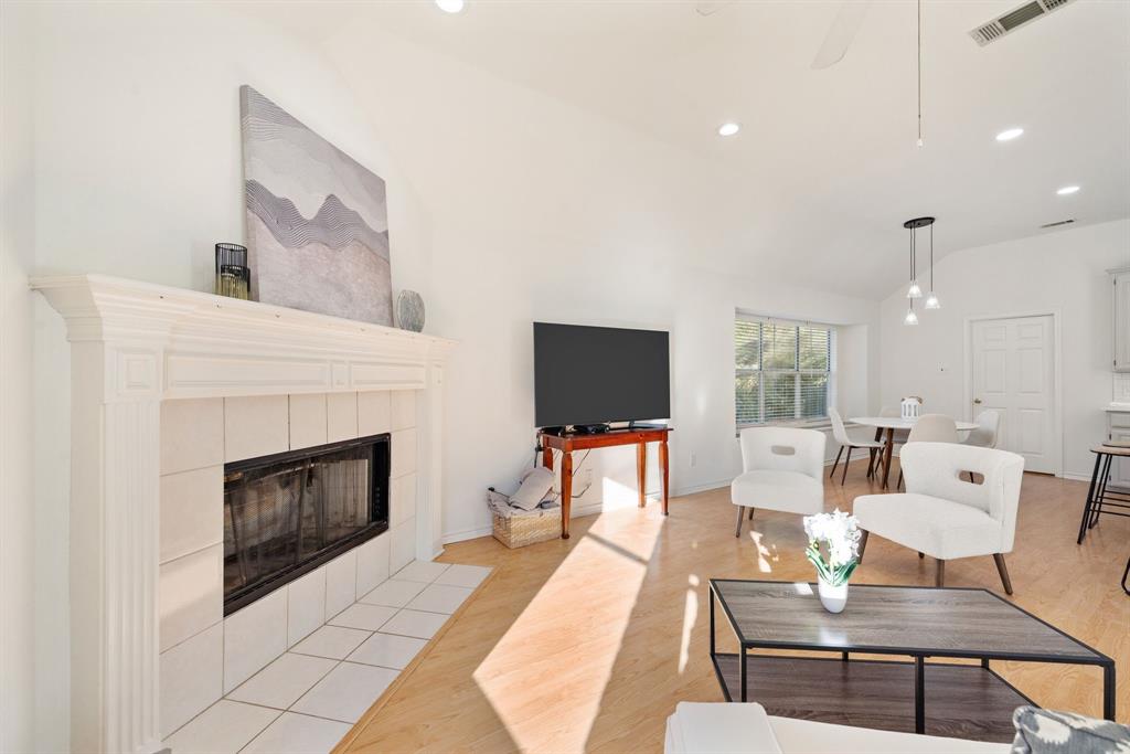 Crossing At Colleyville - Residential