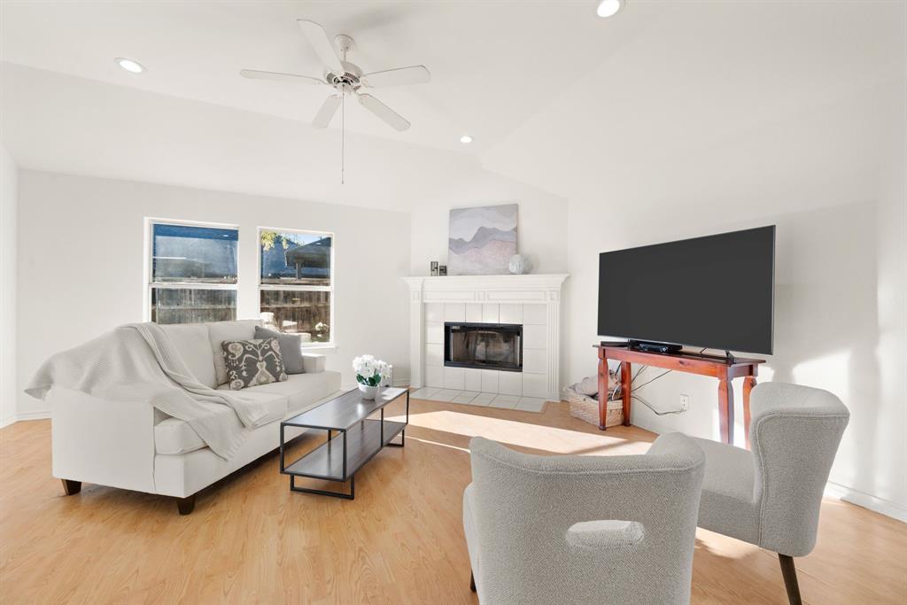 Crossing At Colleyville - Residential