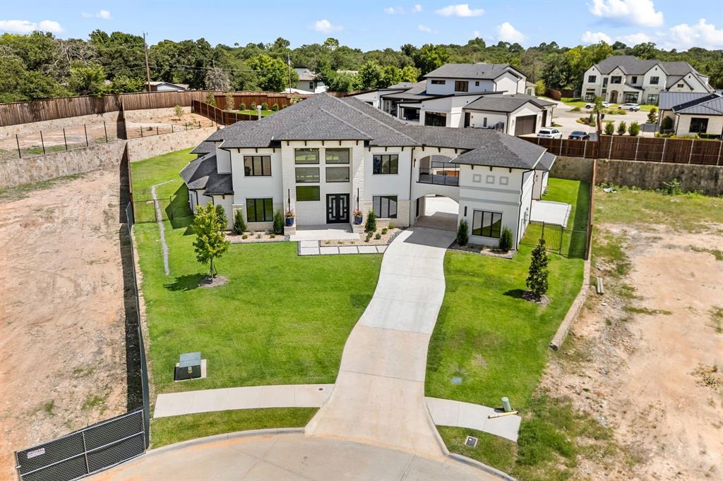 1732 Oakbrook Drive