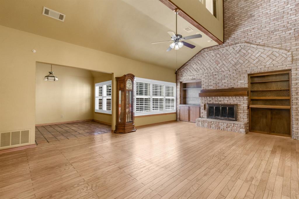 7014 Regalview Circle