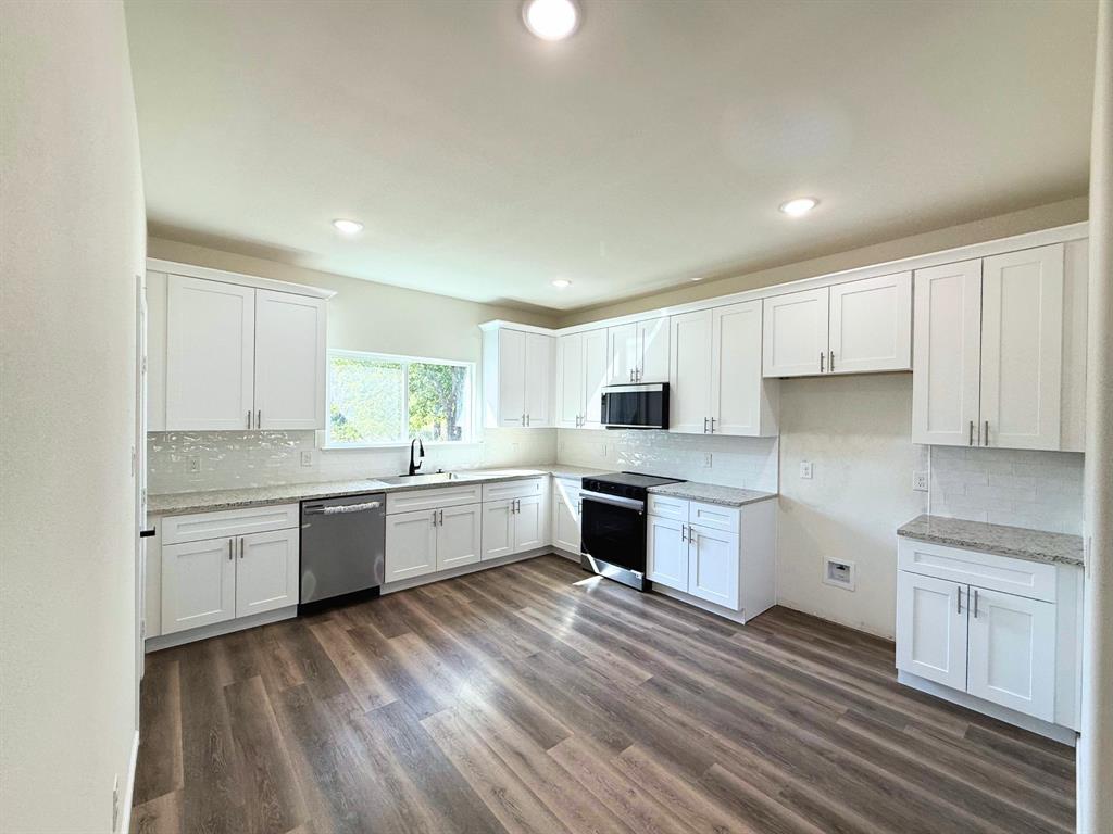 5510 Mercedes Circle