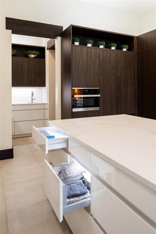 Lake Forest Ph G-R3 - Residential