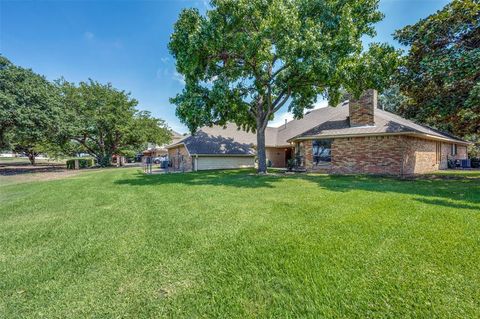 A home in Farmers Branch