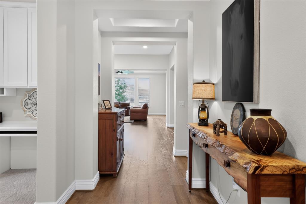 9508 Banded Iron Lane