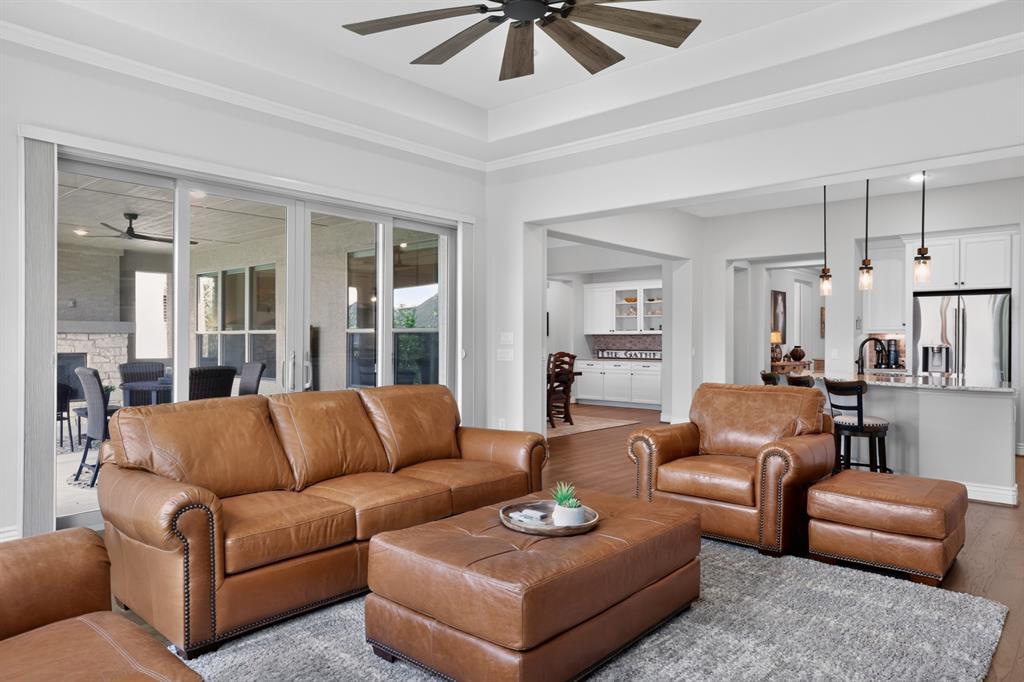 9508 Banded Iron Lane