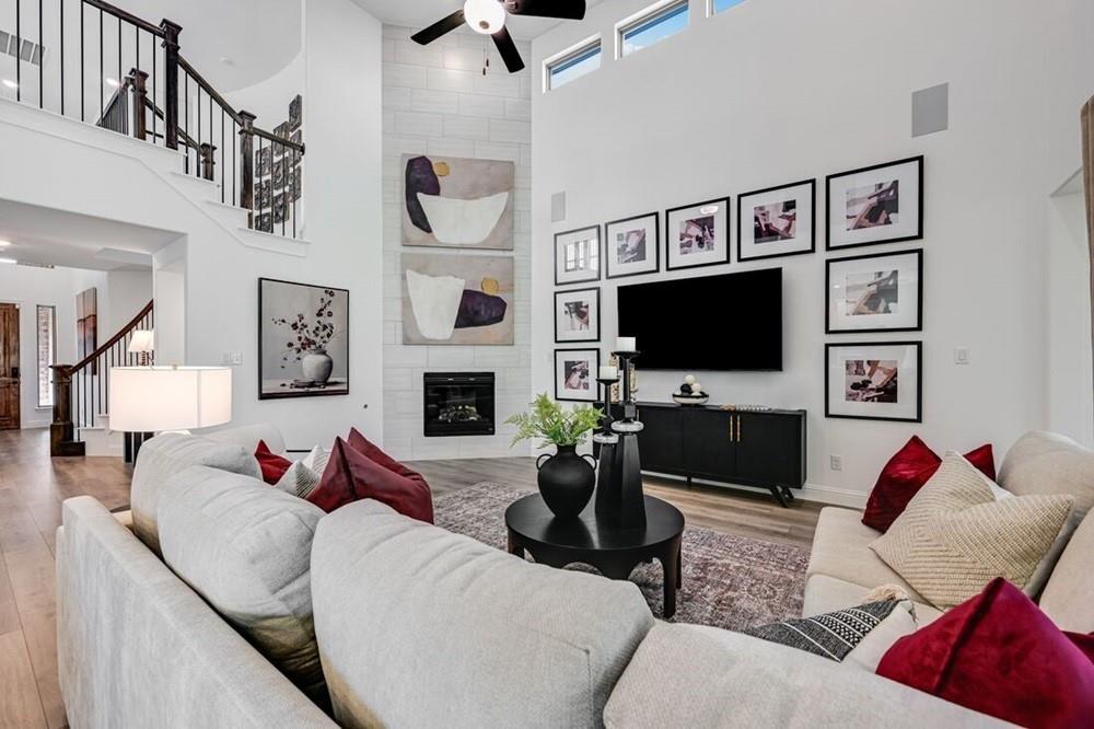 1612 Yaupon Court