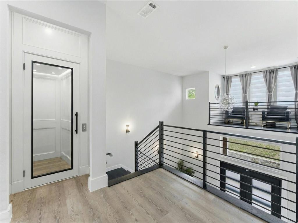 Lake Ridge - Residential