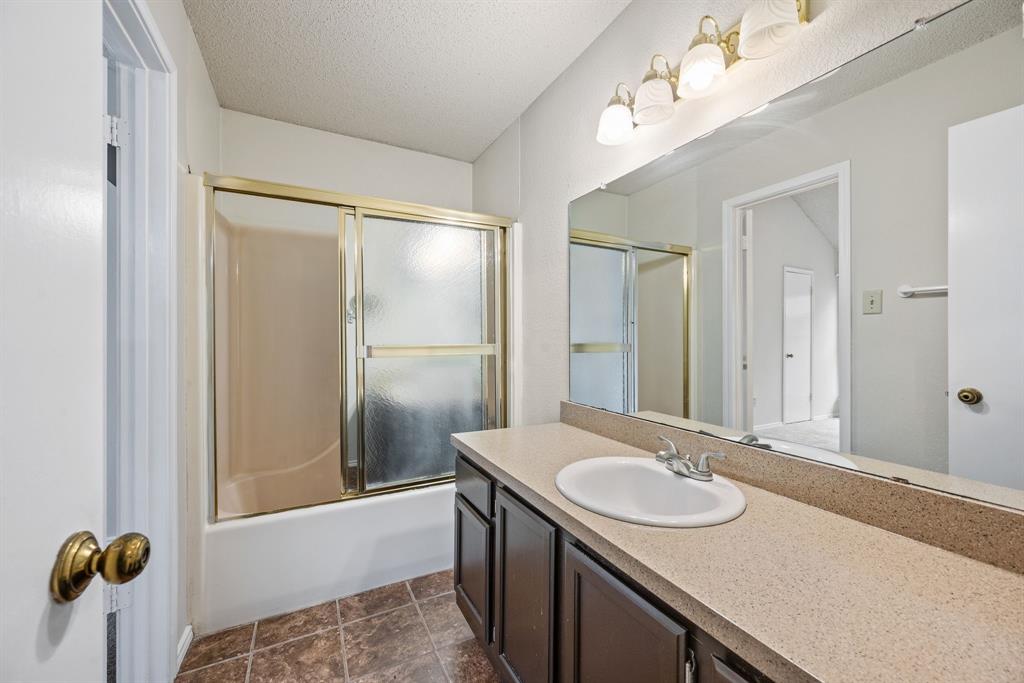 Flower Hill 03 - Residential